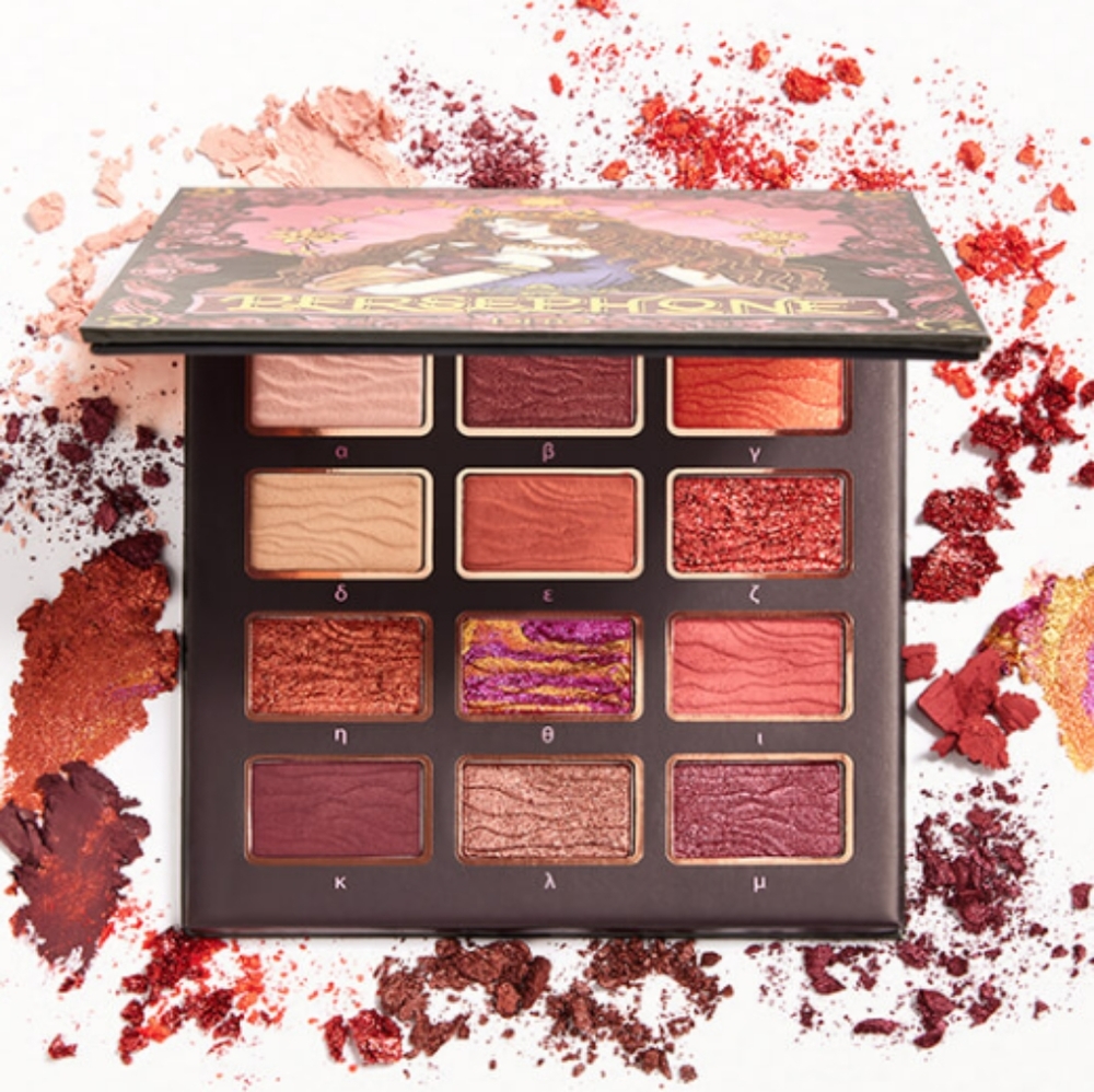 12-Color Eyeshadow Palette